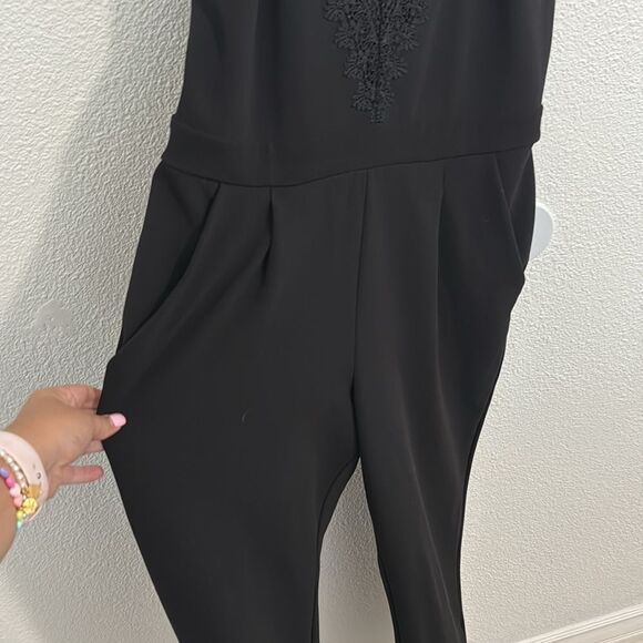 Express- black cropped lace-up lace romper- Size large - Picture 9 of 10